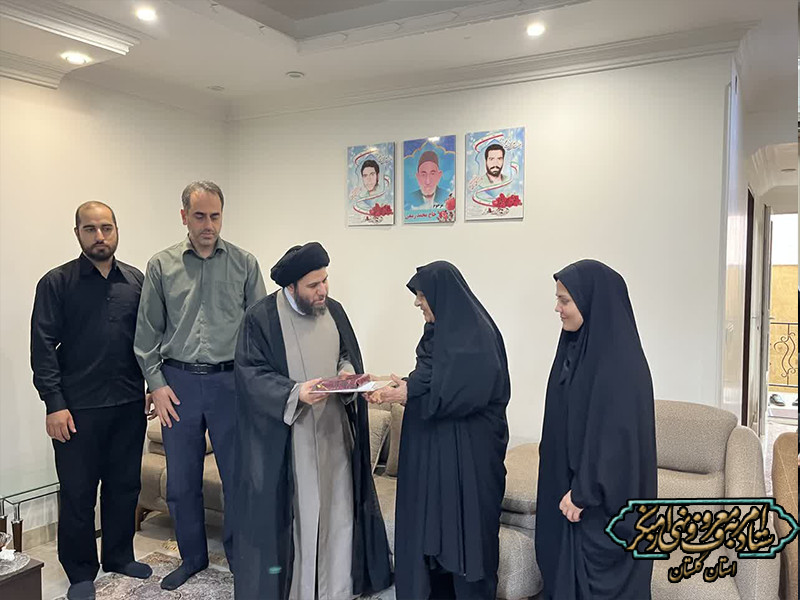 تجلیل از خانواده دانش‌آموز شهید در استان گلستان؛ پاسداشت نقش خانواده‌های معظم شهدا